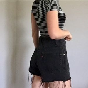 Levi's cutoff 550 black jean shorts size 28